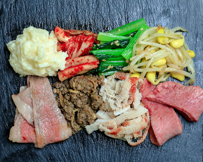 京都焼肉おすすめ前菜8種盛り